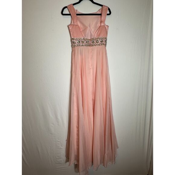 Sherri Hill Gorgeous Bejewelled Pink Prom Dress Size 4 - Picture 4 of 5